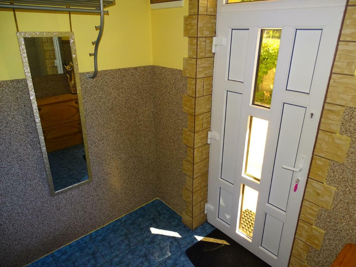 Anna Apartment Czarny Mlyn Exterior photo